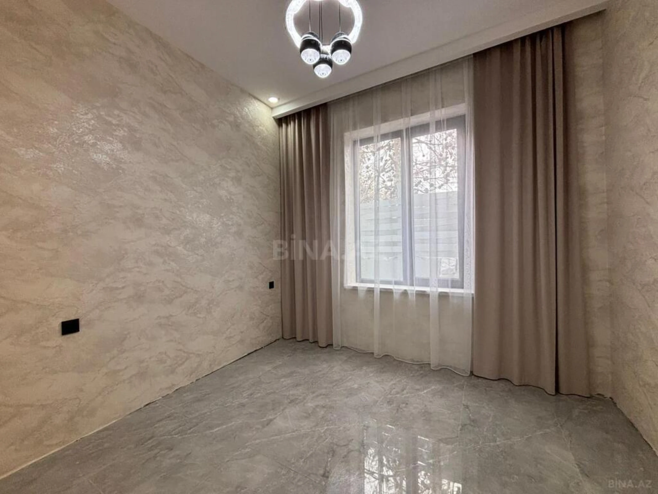 Satılır 4 otaqlı həyət evi 150 m²