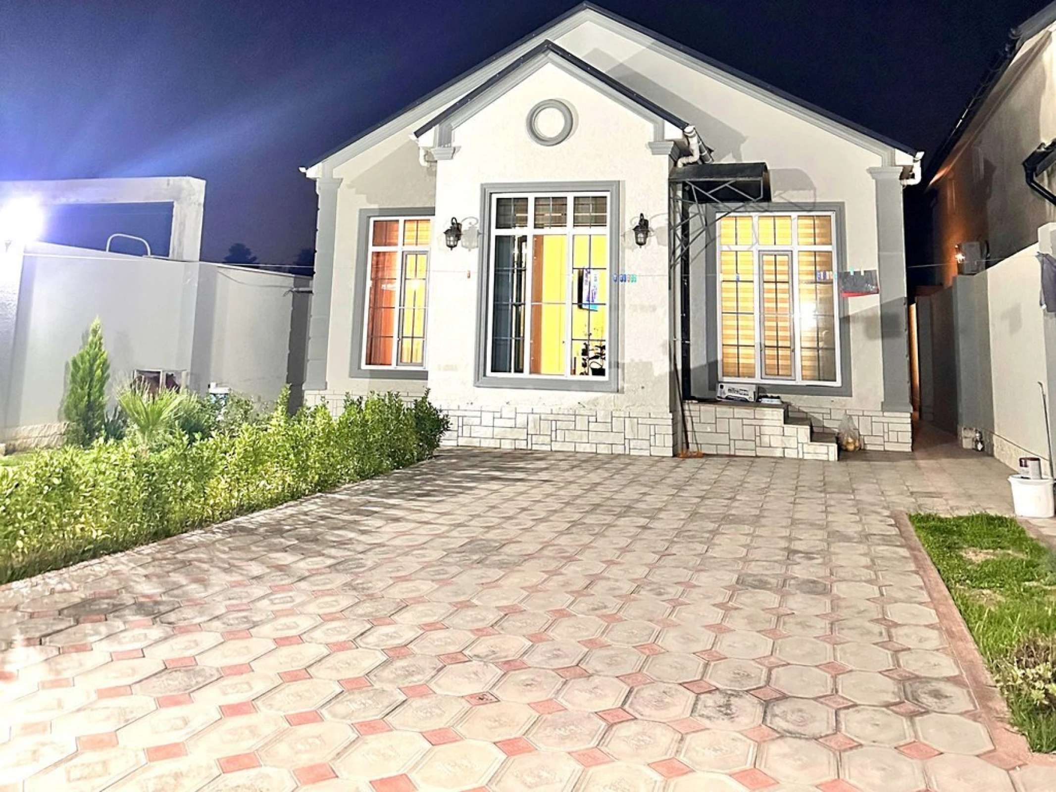 Satılır 3 otaqlı həyət evi 100 m²