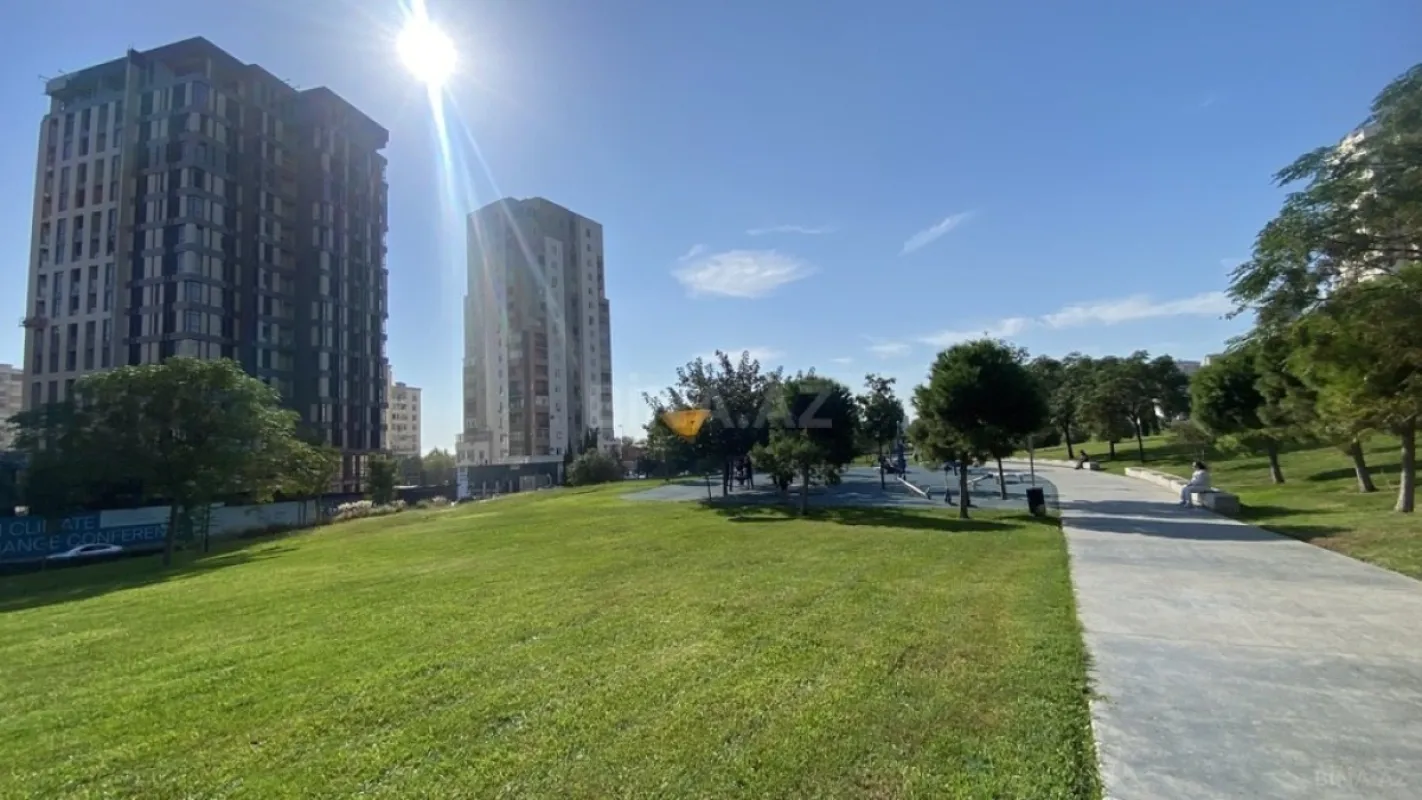 Satılır 3 otaqlı mənzil 154 m²