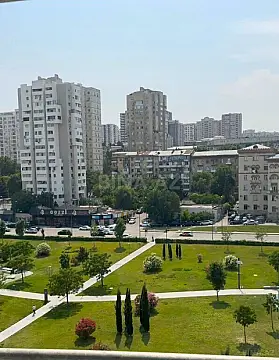 Satılır 3 otaqlı mənzil 154 m²