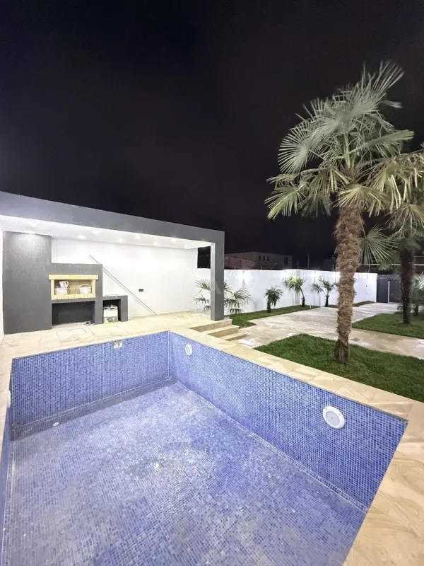 Satılır 4 otaqlı həyət evi 140 m²