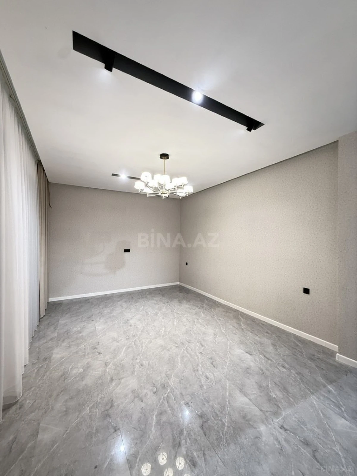 Satılır 4 otaqlı həyət evi 140 m²