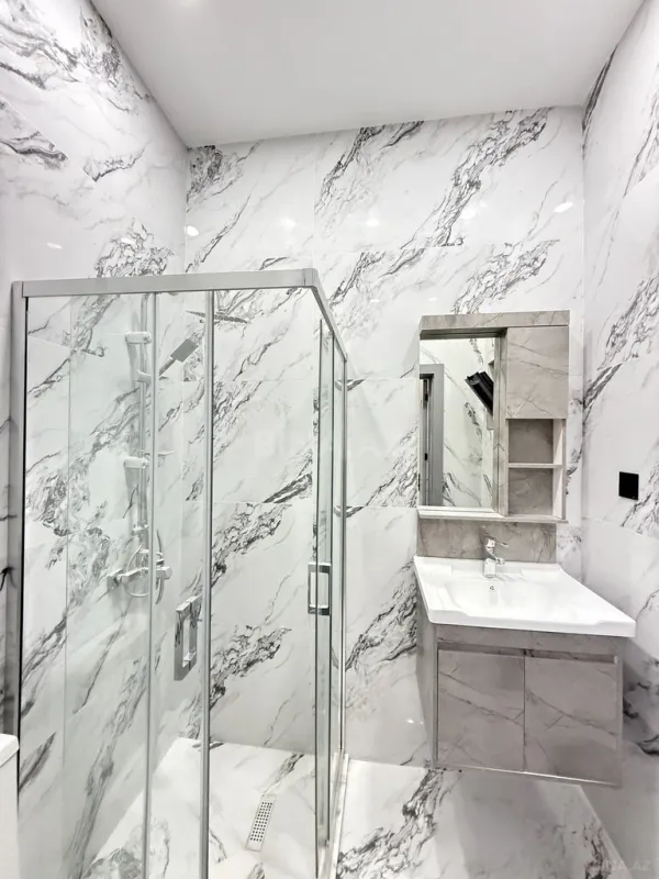 Satılır 4 otaqlı həyət evi 140 m²