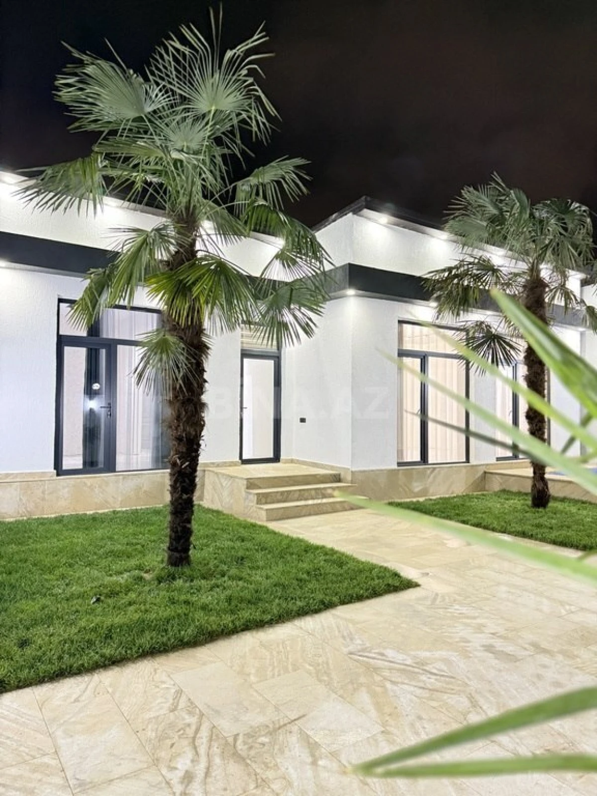 Satılır 4 otaqlı həyət evi 140 m²
