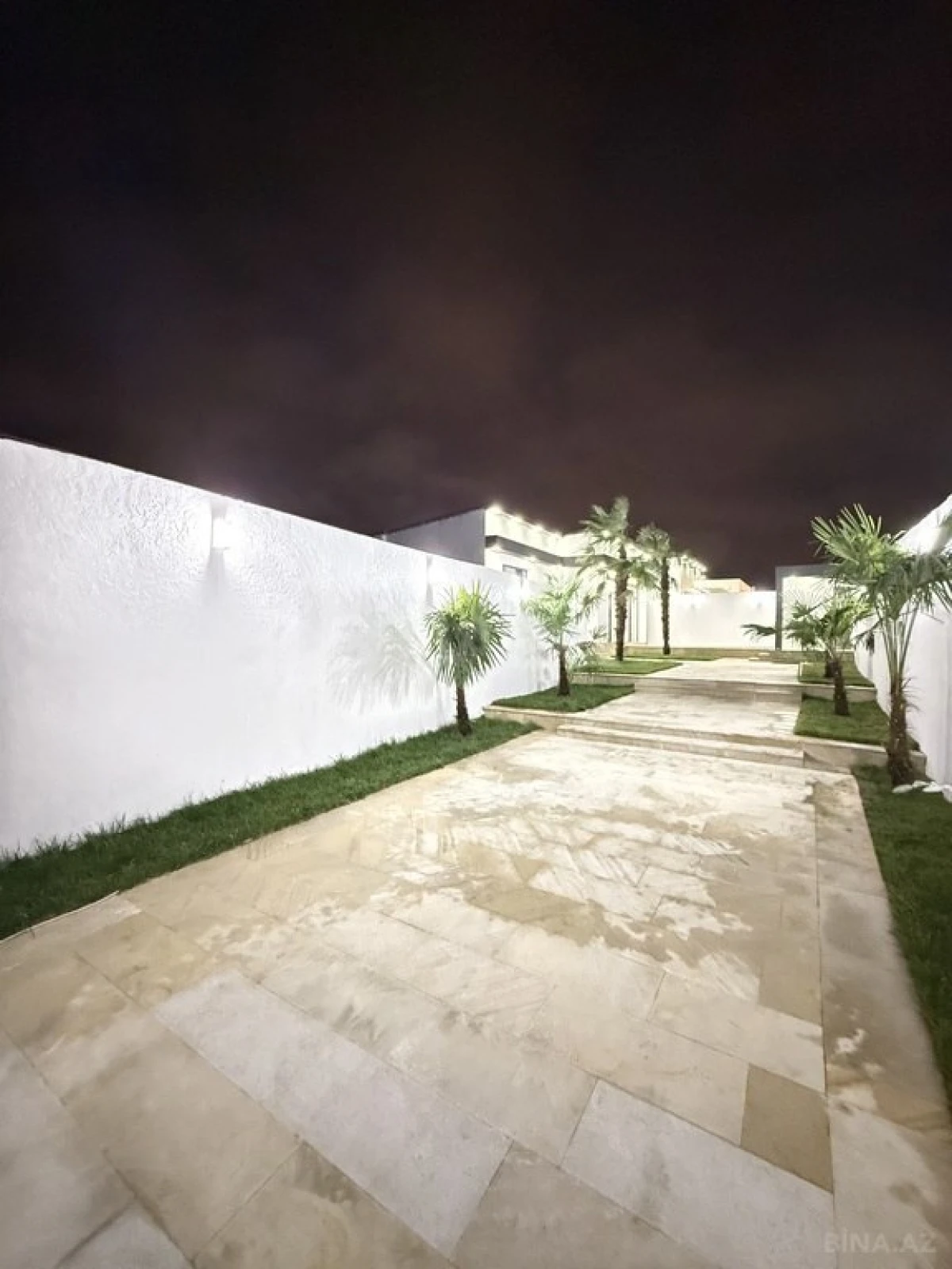 Satılır 4 otaqlı həyət evi 140 m²