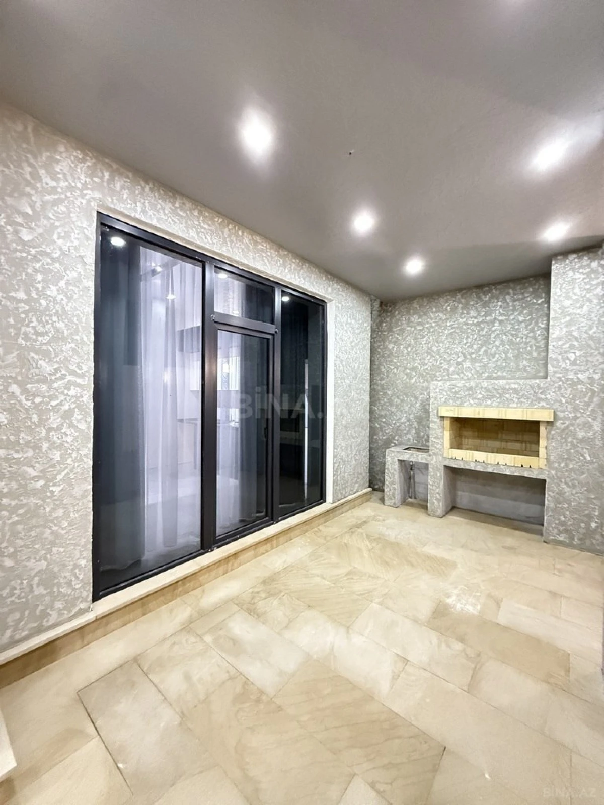 Satılır 4 otaqlı həyət evi 130 m²