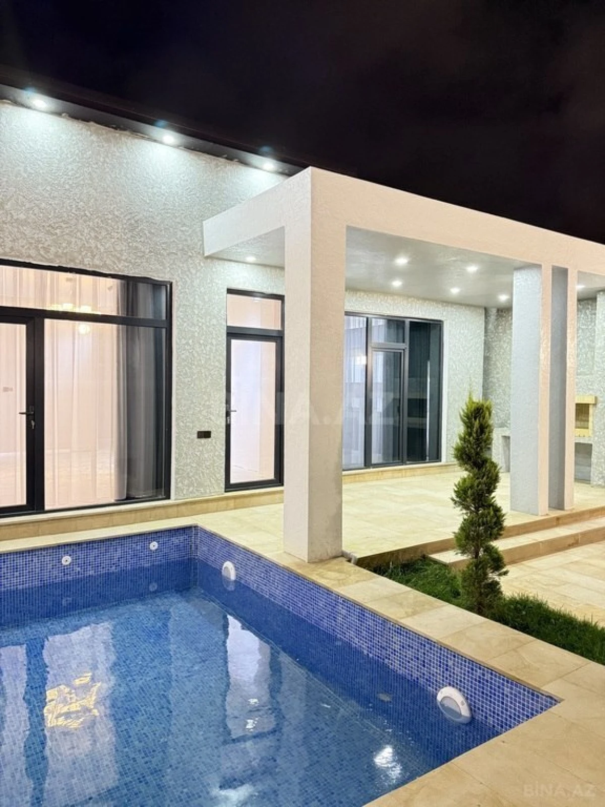 Satılır 4 otaqlı həyət evi 130 m²