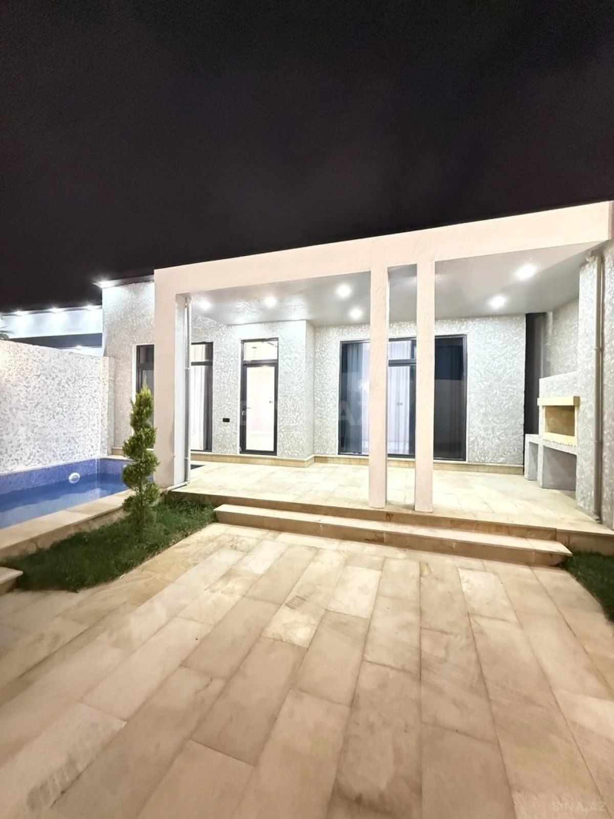 Satılır 4 otaqlı həyət evi 130 m²