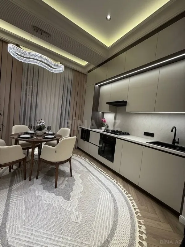 Kirayə verilir 2 otaqlı mənzil 108 m²