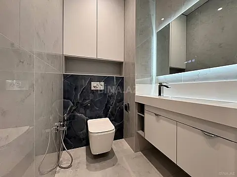 Kirayə verilir 2 otaqlı mənzil 108 m²