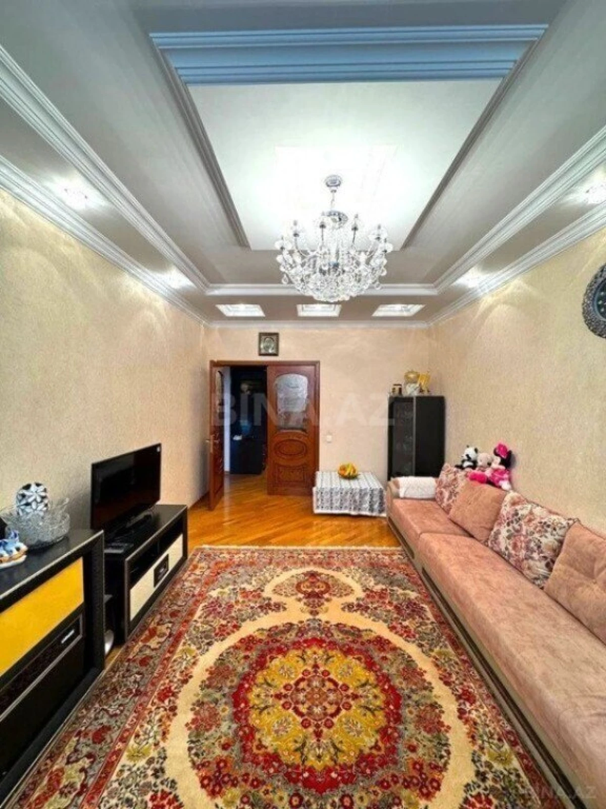 Satılır 3 otaqlı mənzil 118 m²