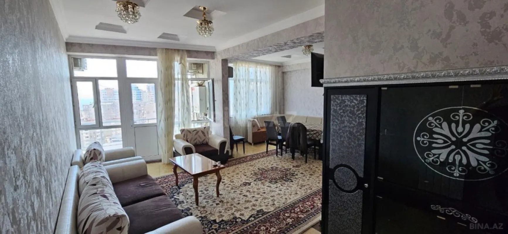 Kirayə verilir 4 otaqlı mənzil 160 m²