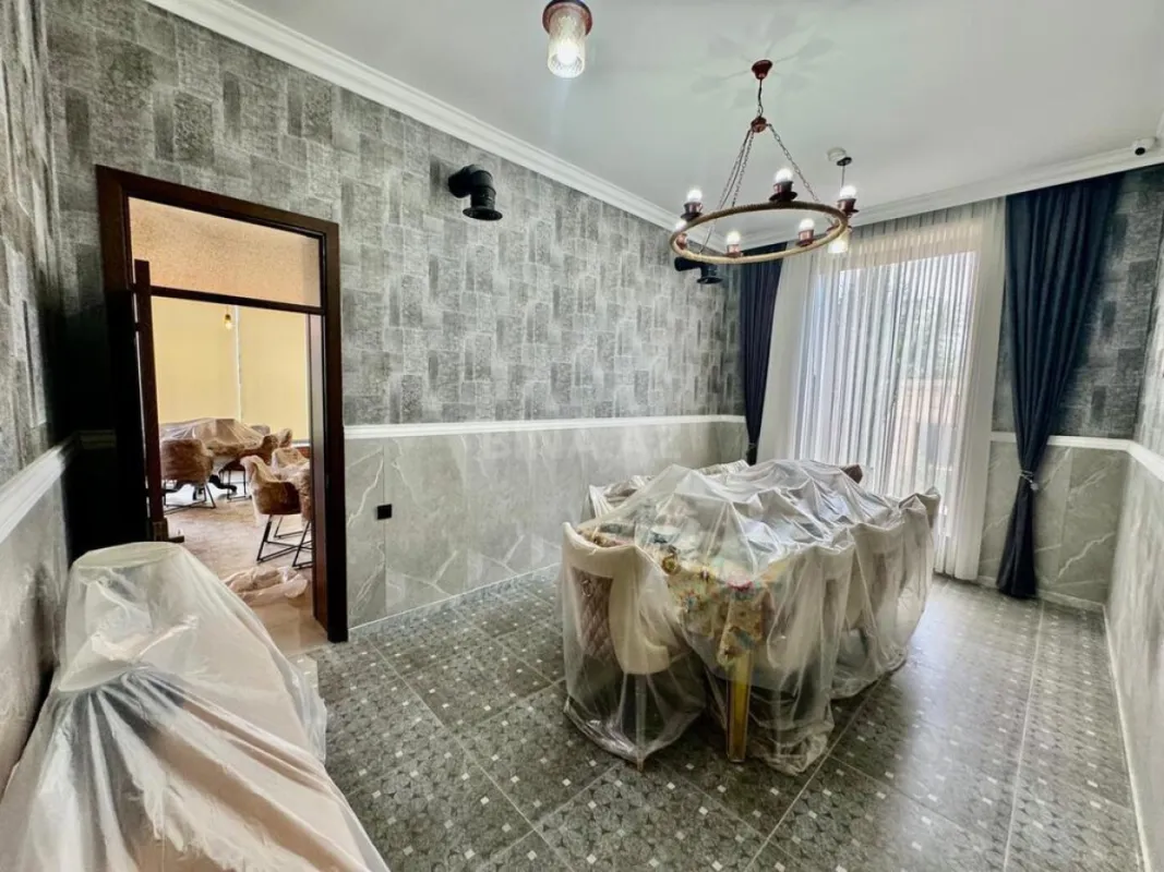 Satılır obyekt 500 m²