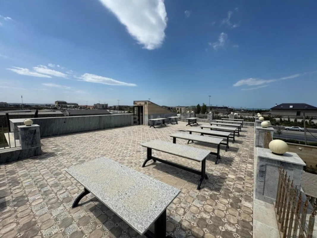 Satılır obyekt 500 m²