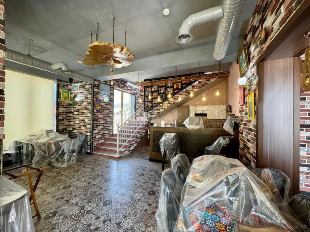 Satılır obyekt 500 m²