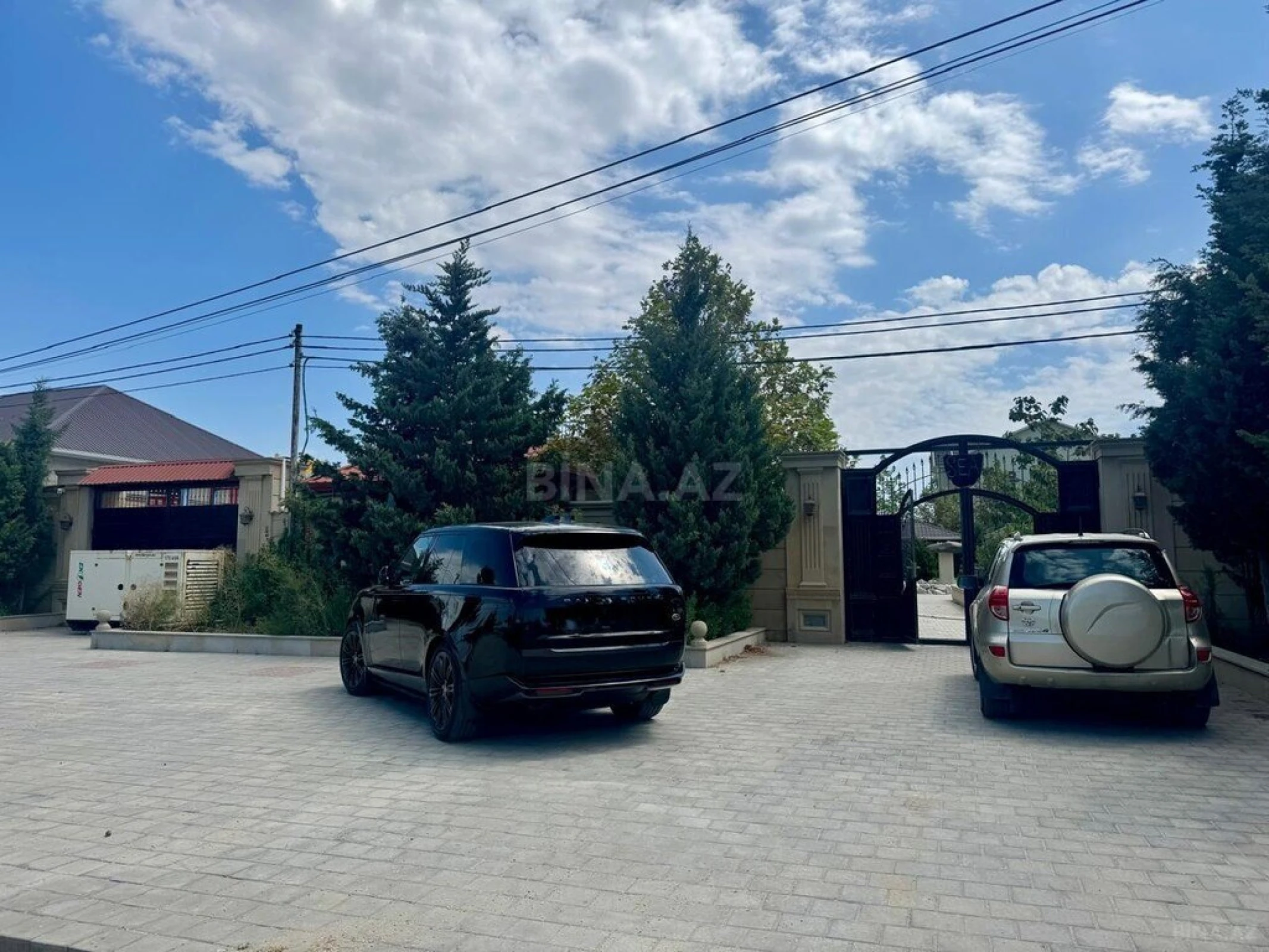 Satılır obyekt 500 m²