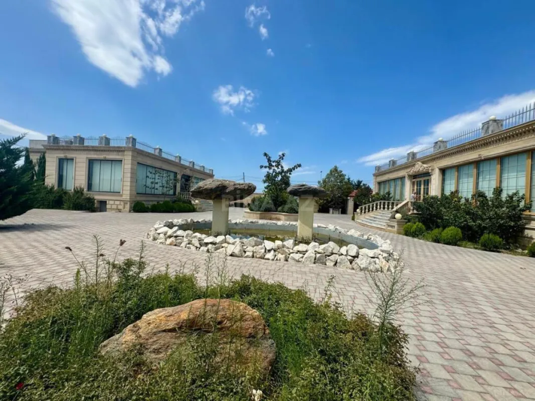 Satılır obyekt 500 m²