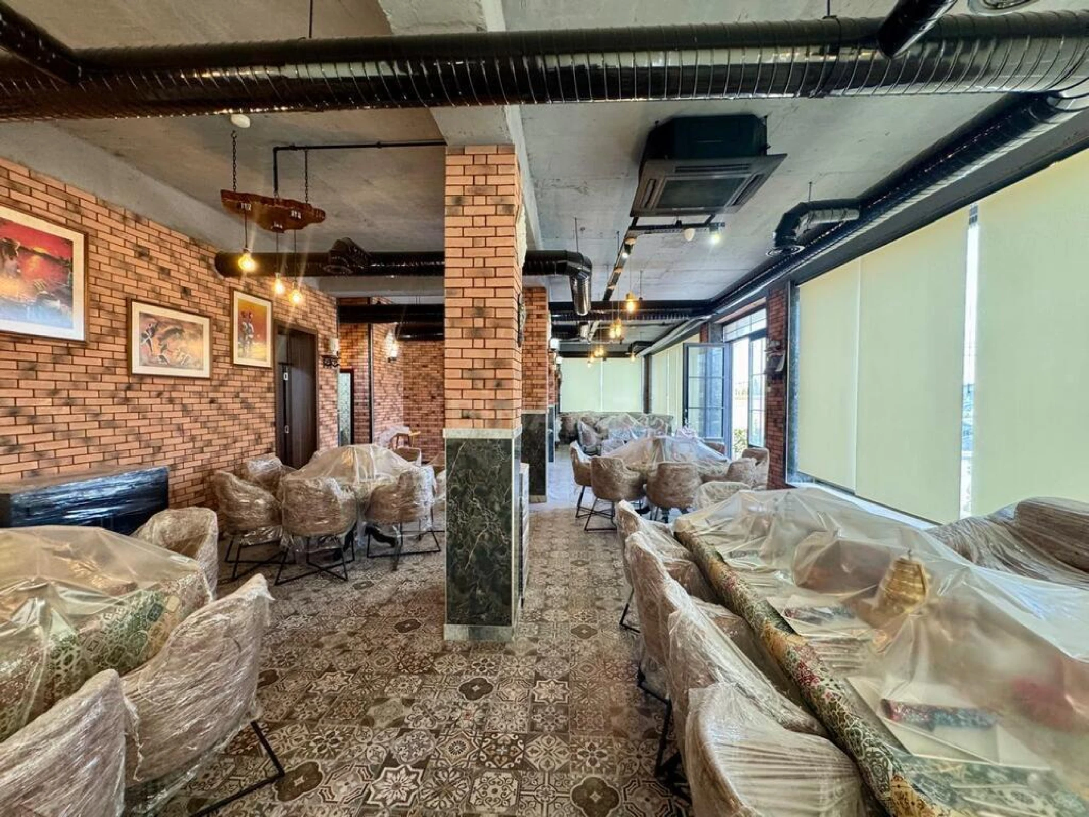 Satılır obyekt 500 m²