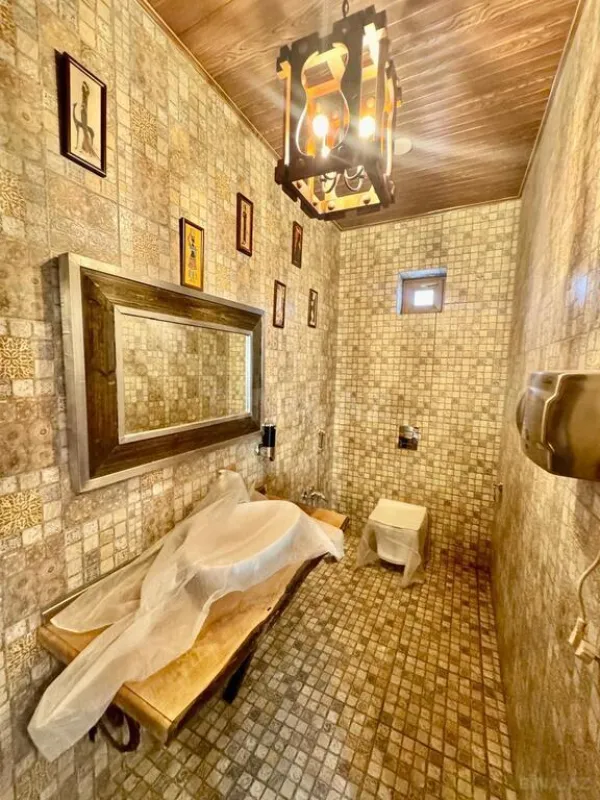 Satılır obyekt 500 m²