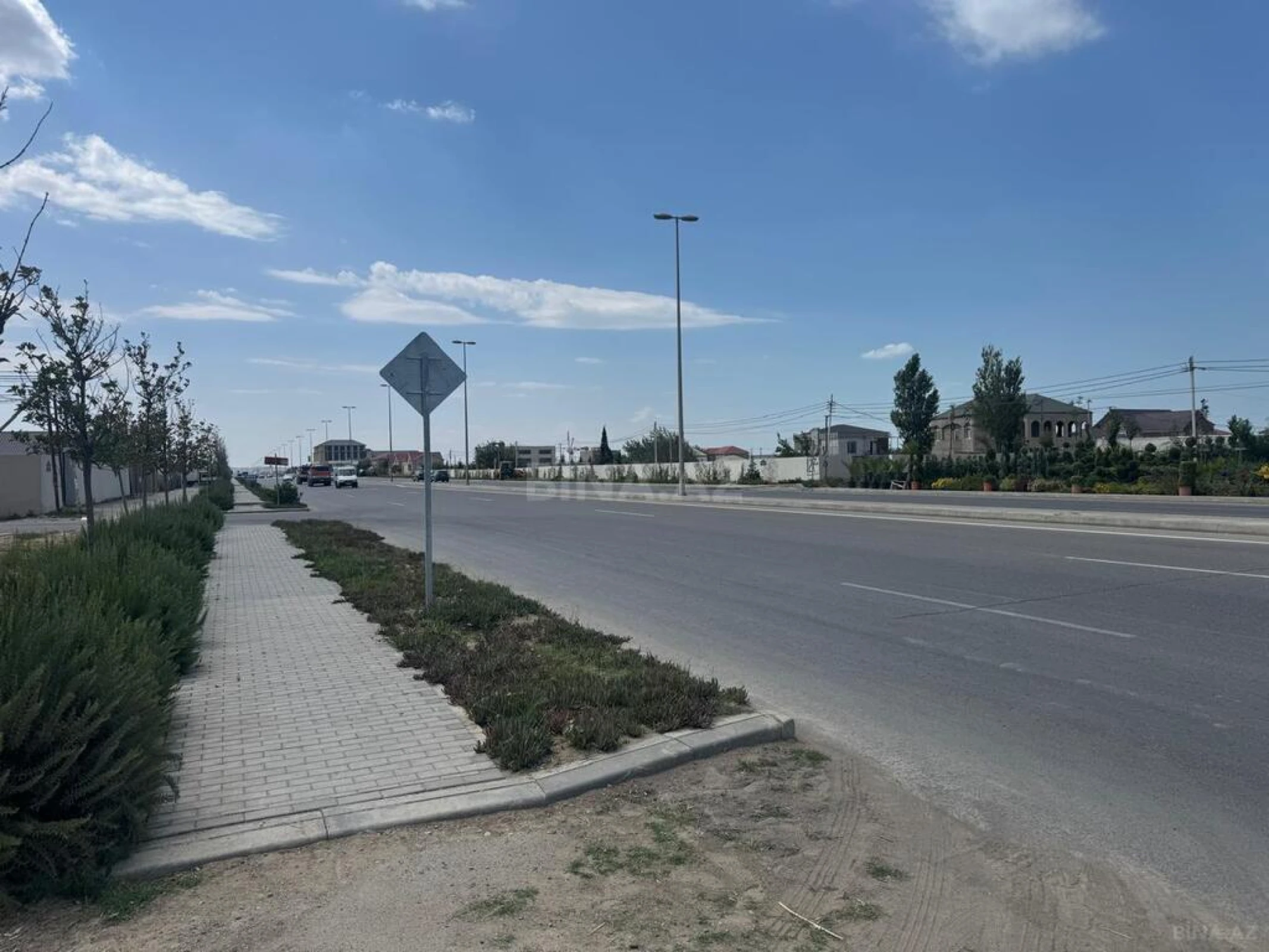 Satılır obyekt 500 m²