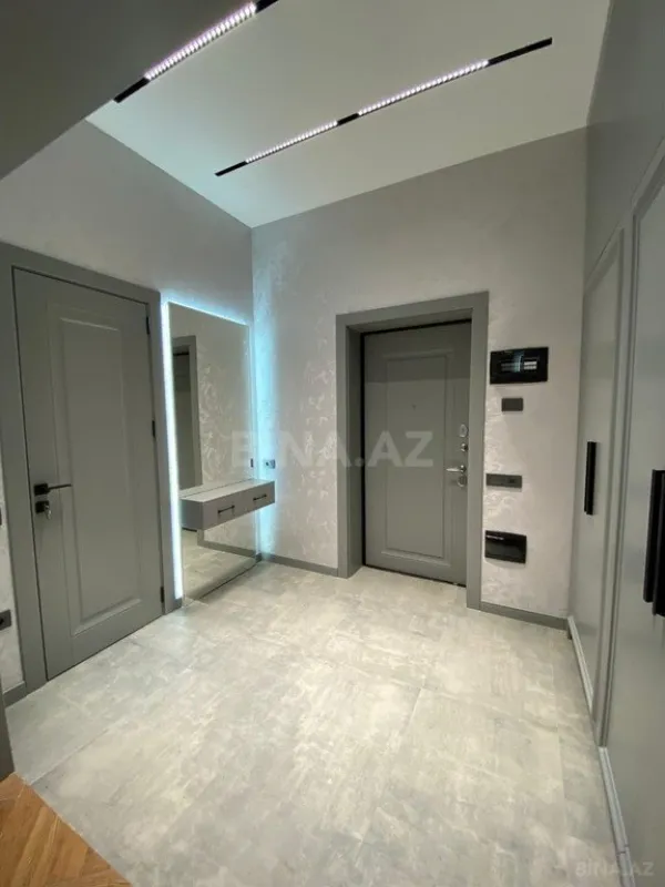 Satılır 2 otaqlı mənzil 70 m²