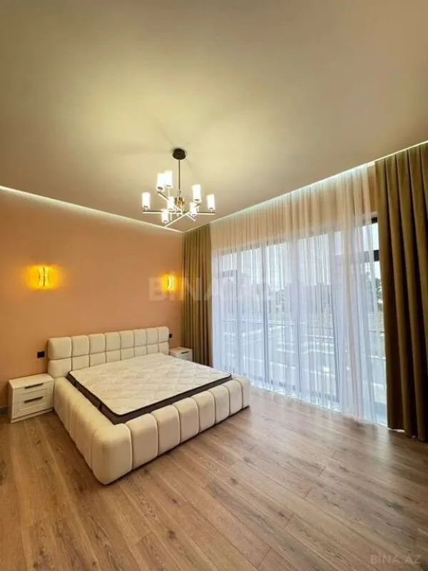 Satılır 4 otaqlı həyət evi 200 m²