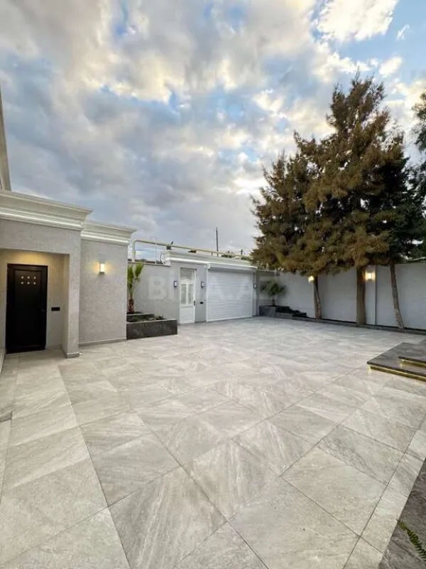 Satılır 4 otaqlı həyət evi 200 m²