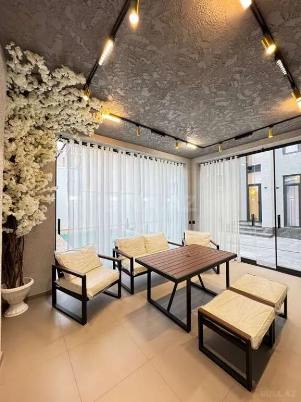 Satılır 4 otaqlı həyət evi 200 m²