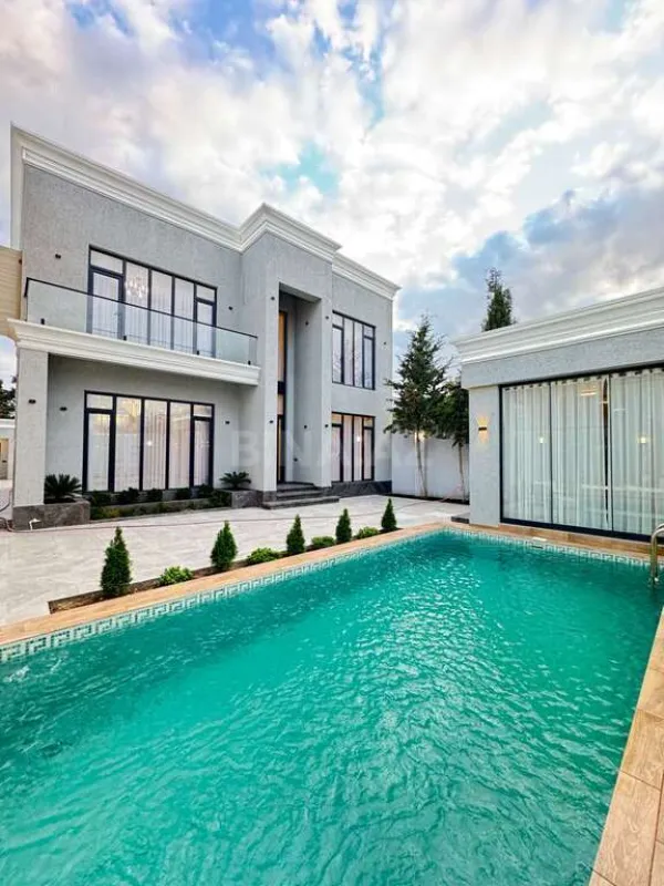 Satılır 4 otaqlı həyət evi 200 m²