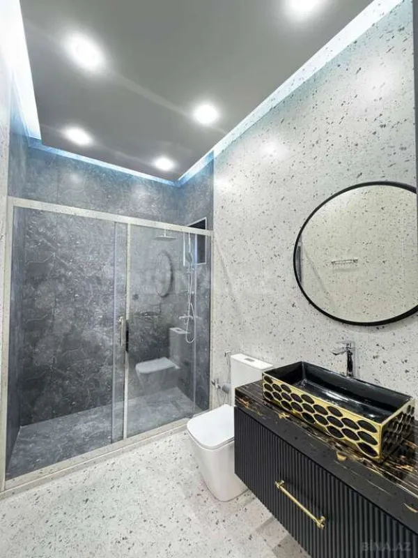 Satılır 4 otaqlı həyət evi 200 m²