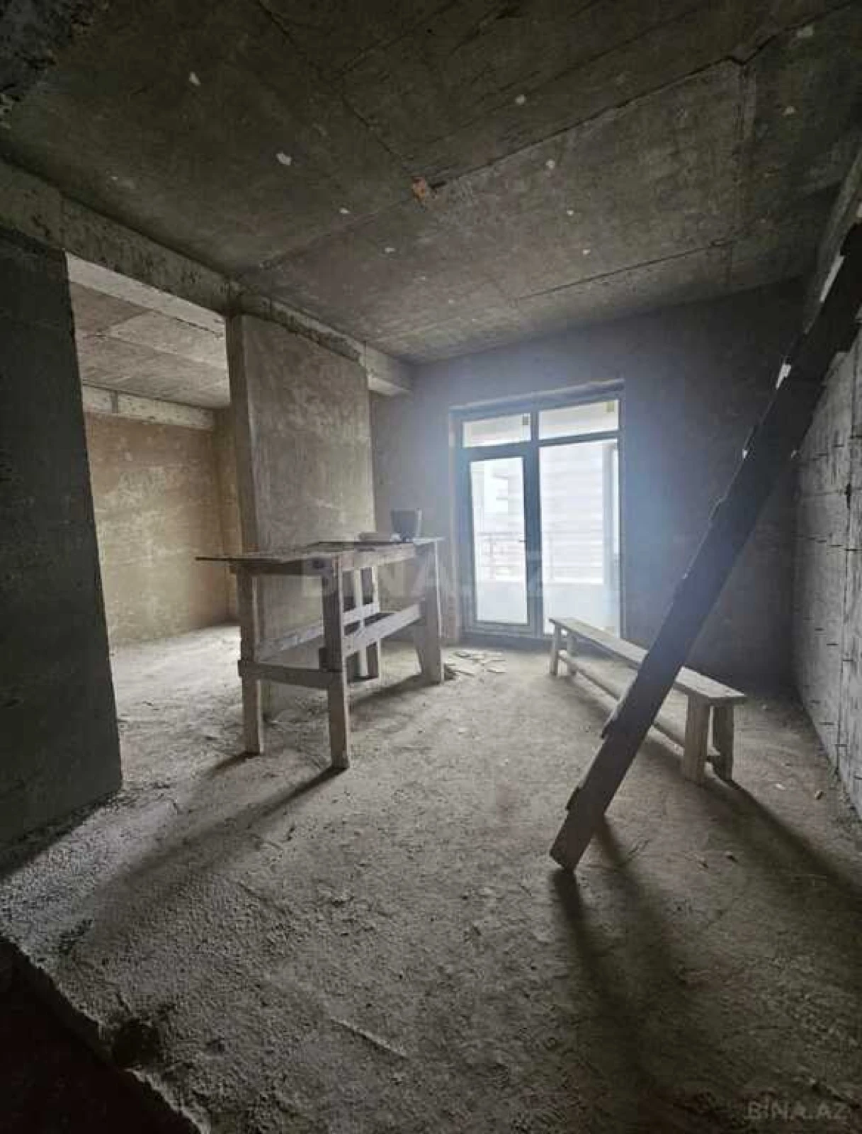 Satılır 2 otaqlı mənzil 63 m²