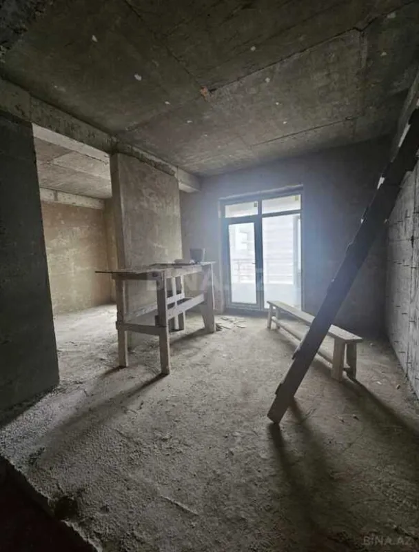 Satılır 2 otaqlı mənzil 63 m²