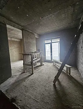 Satılır 2 otaqlı mənzil 63 m²