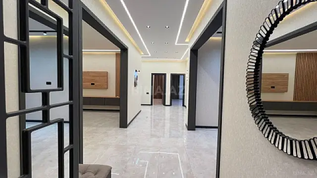 Satılır 4 otaqlı həyət evi 200 m²