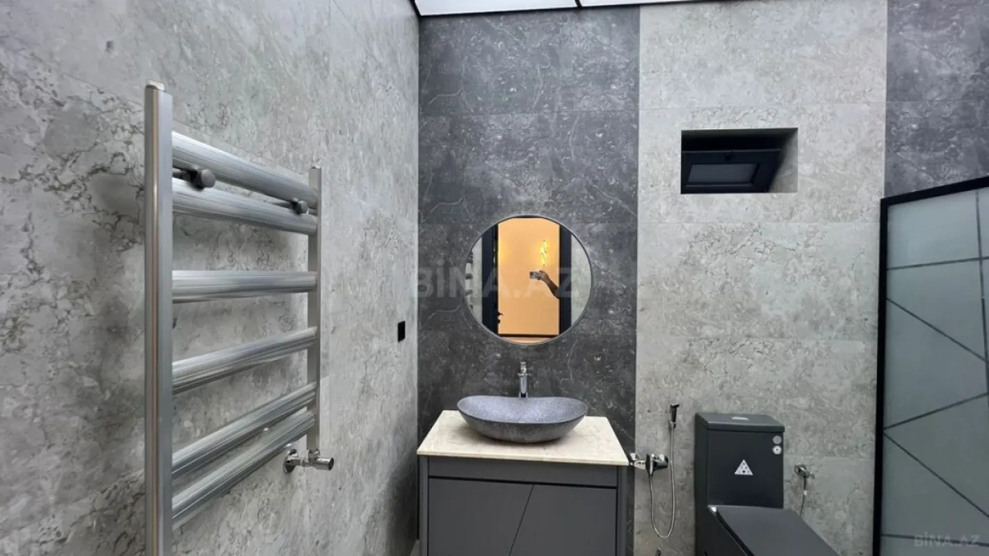 Satılır 4 otaqlı həyət evi 200 m²