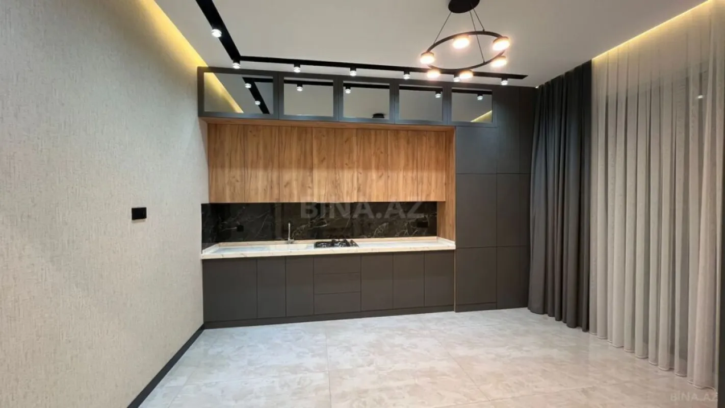Satılır 4 otaqlı həyət evi 200 m²