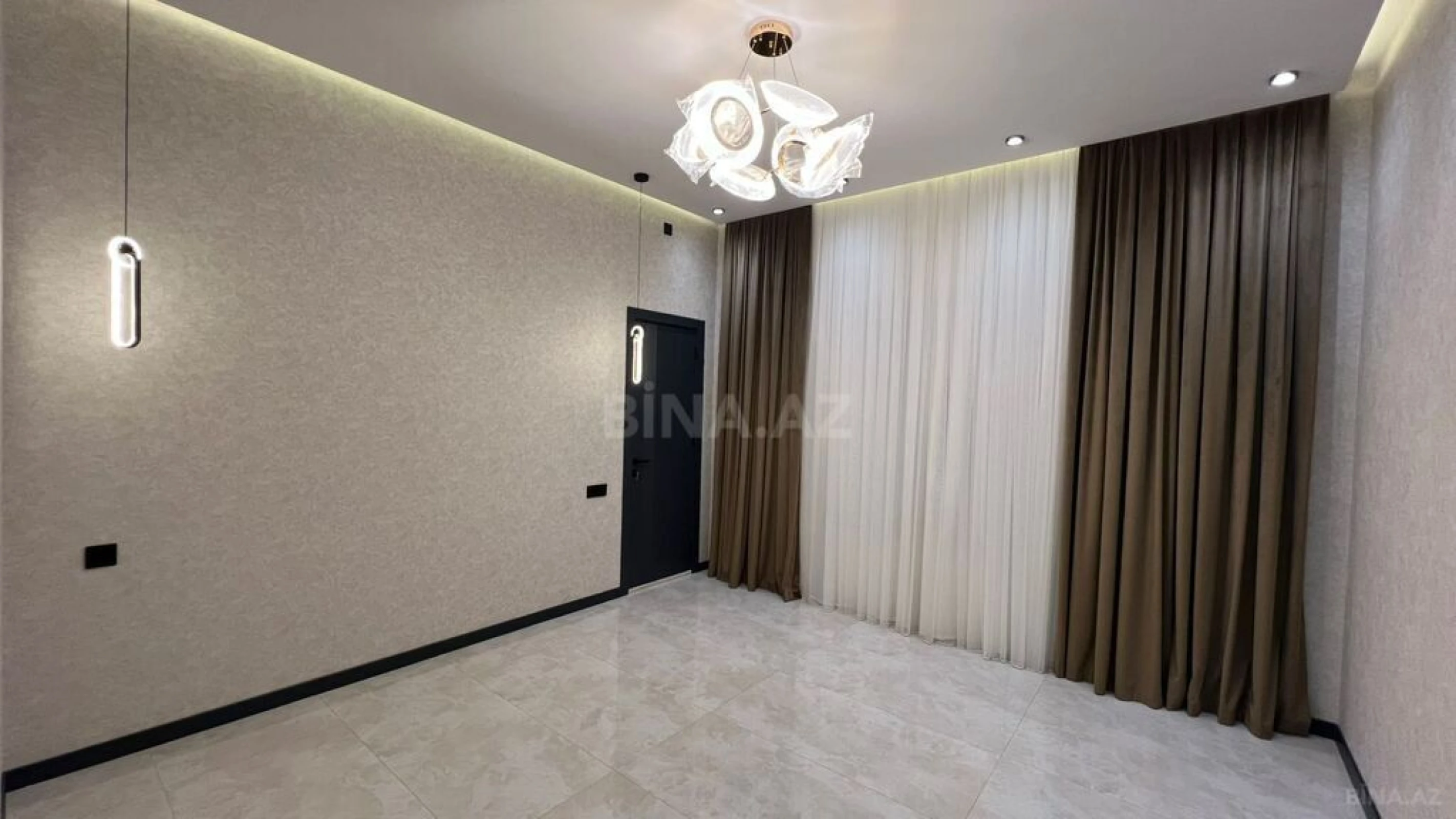 Satılır 4 otaqlı həyət evi 200 m²