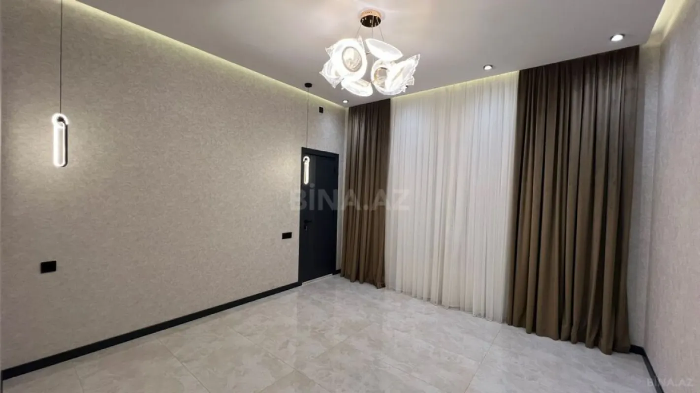 Satılır 4 otaqlı həyət evi 200 m²