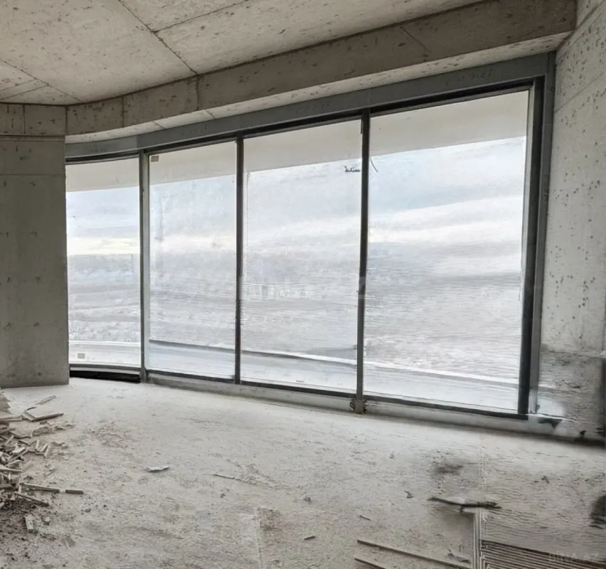 Satılır 7 otaqlı mənzil 395 m²