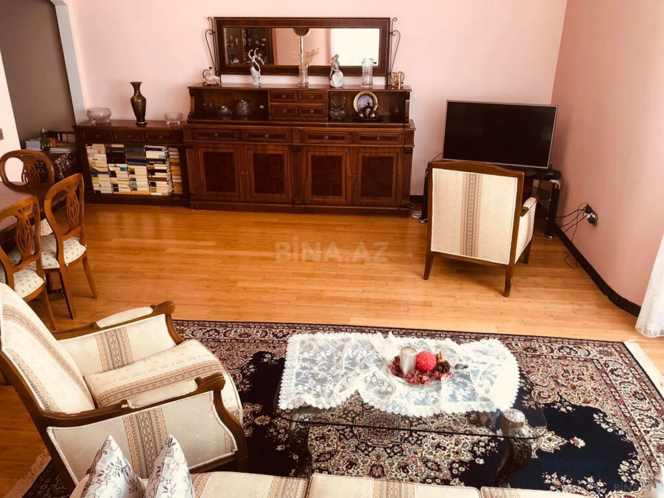 Satılır 2 otaqlı mənzil 95 m²