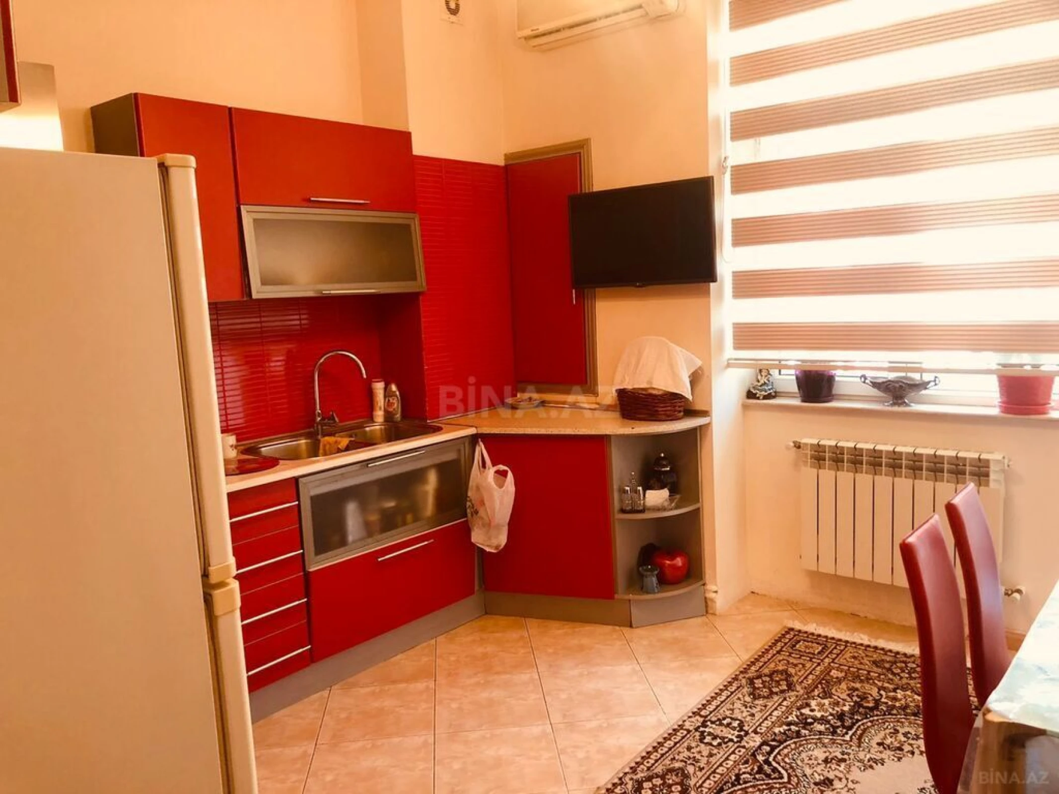 Satılır 2 otaqlı mənzil 95 m²