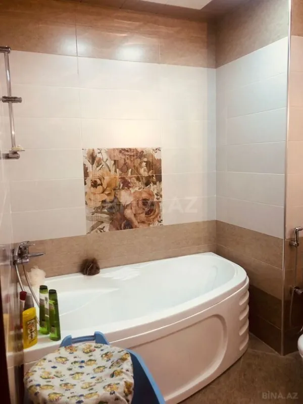 Satılır 2 otaqlı mənzil 95 m²