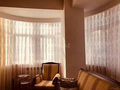 Satılır 2 otaqlı mənzil 95 m²