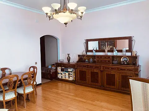 Satılır 2 otaqlı mənzil 95 m²