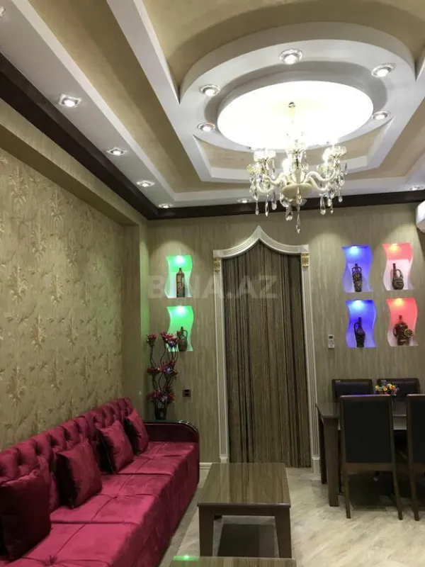 Kirayə verilir 2 otaqlı mənzil 75 m²