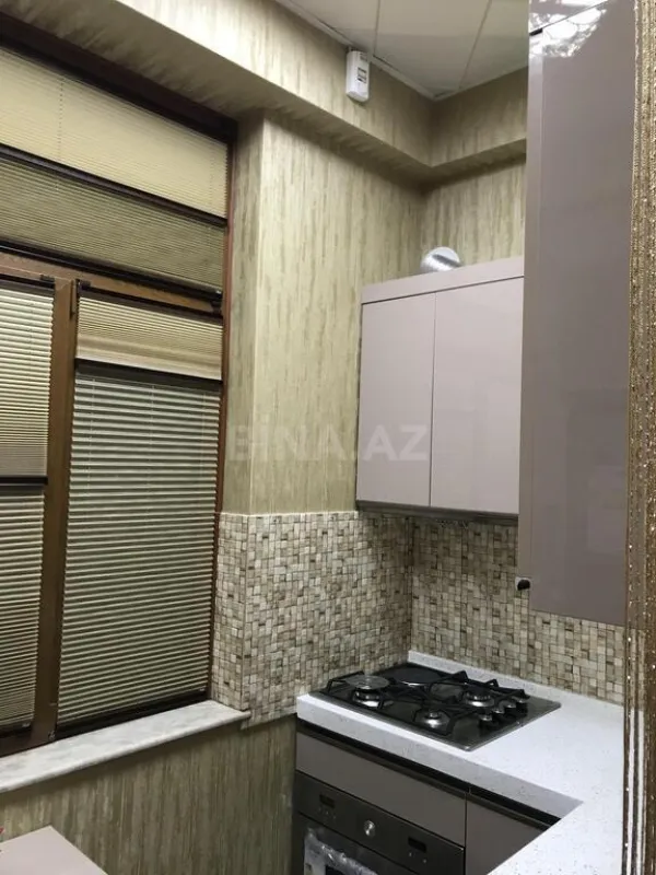 Kirayə verilir 2 otaqlı mənzil 75 m²