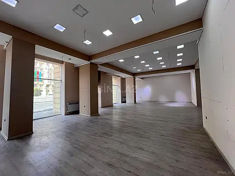 Satılır obyekt 180 m²