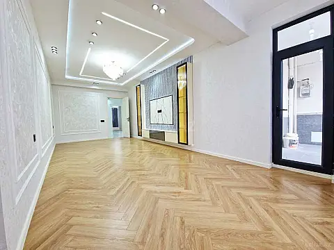 Satılır 3 otaqlı mənzil 141 m²