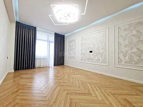 Satılır 3 otaqlı mənzil 141 m²