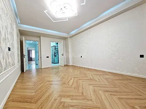 Satılır 3 otaqlı mənzil 141 m²